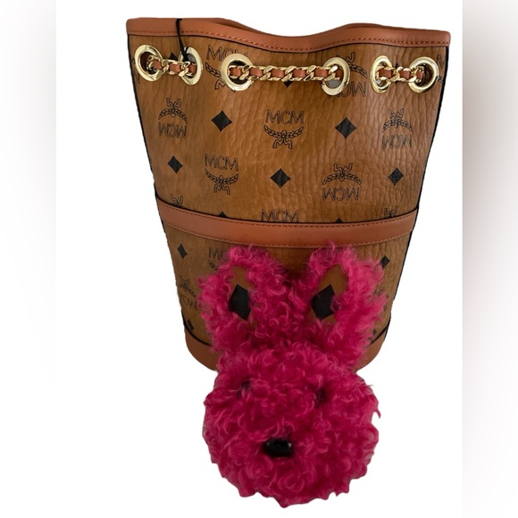 SOLD! MCM FAUX FUR PINK BUNNY BAG CHARM KEYCHAIN - Picture 6 of 10